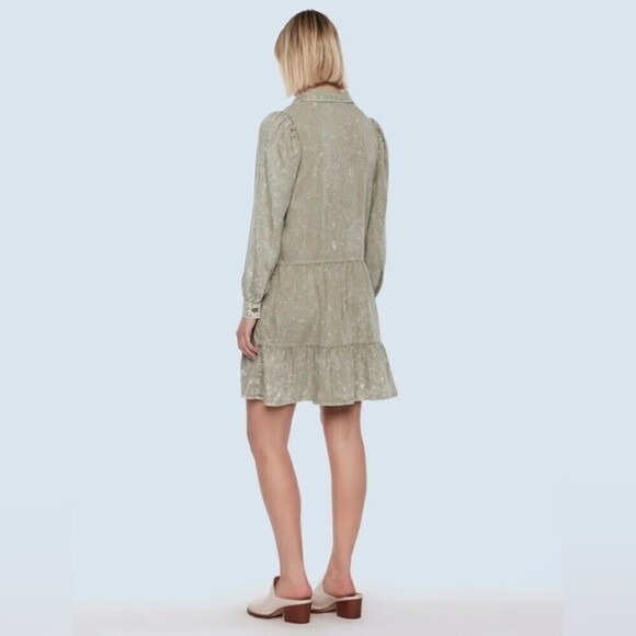GUC Billy T Long Sleeve Button Down Flounce Dress Mineral Wash Sage Green Medium - Picture 2 of 11